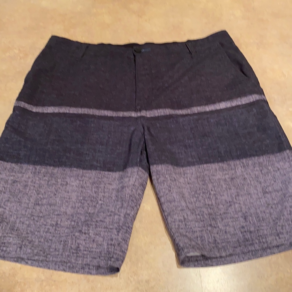 Men’s Burnside shorts size 36